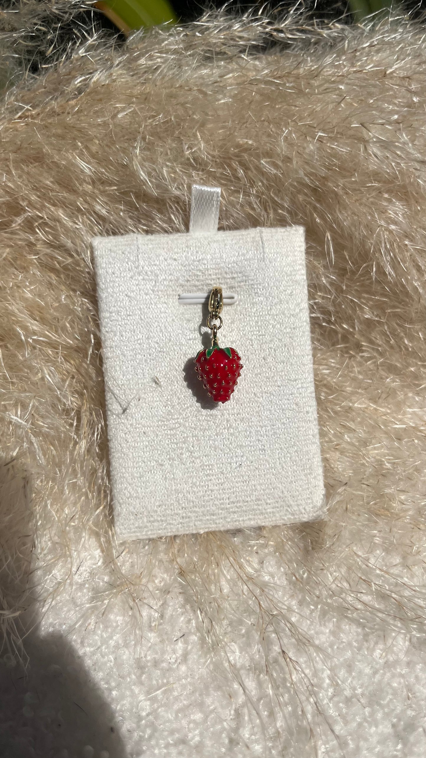 Pendentif fraise M