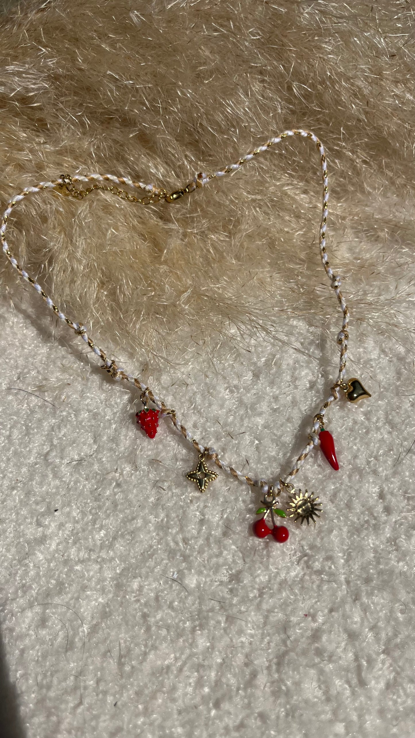 Collier fruits
