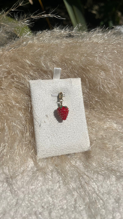 Pendentif fraise M