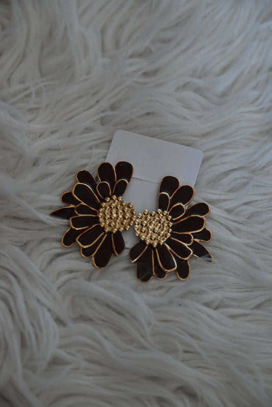 Boucle d'oreille demi fleur