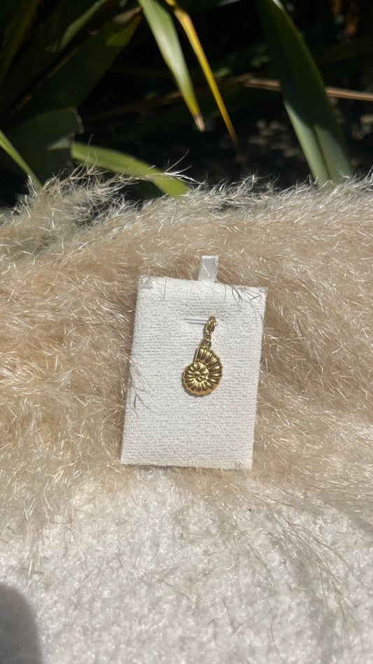 Pendentif coquillage