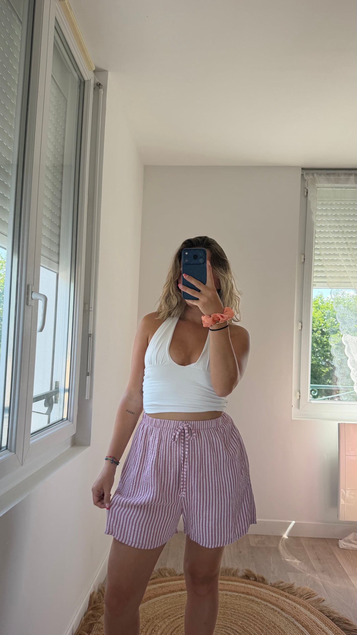 Short Inès